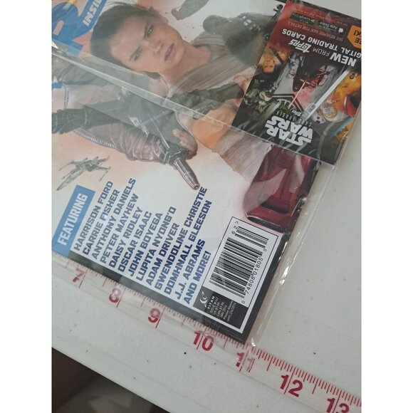 NEW THE FORCE AWAKENS JAN 2016 STAR WARS INSIDER Mag #162 Sealed Collector Cover - Picture 6 of 10